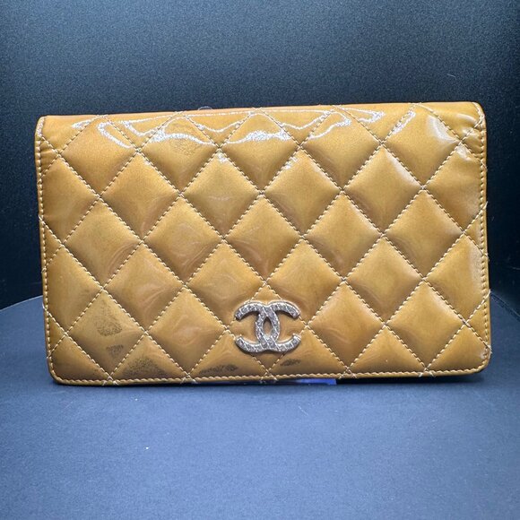 CHANEL Matelasse Patent Leather Bifold Long Wallet in Honey Brown - EUC - Picture 1 of 9